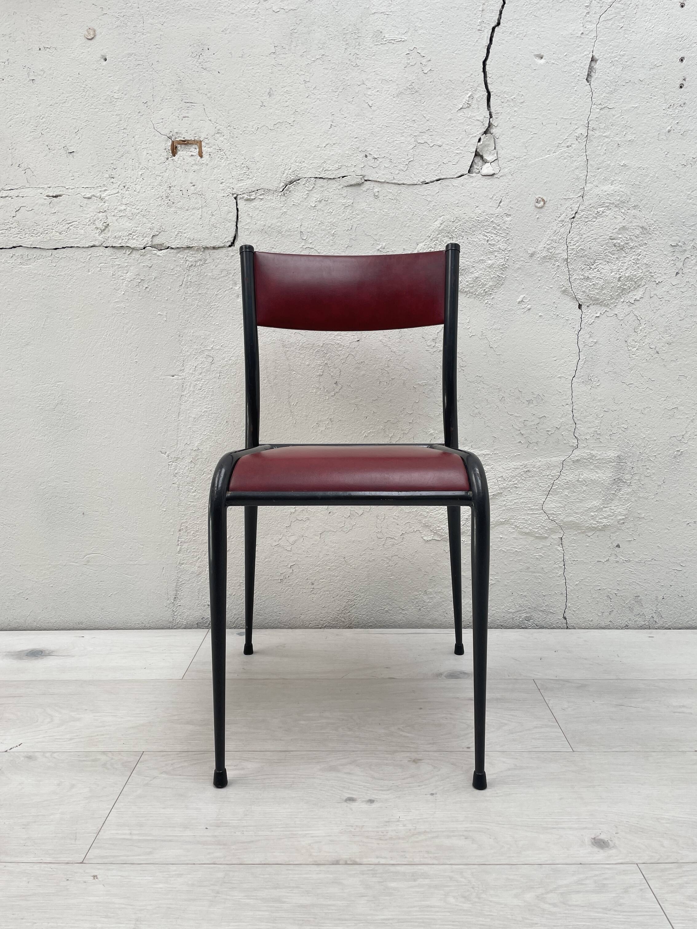 Suite de 4 chaises vintage Mullca 510.