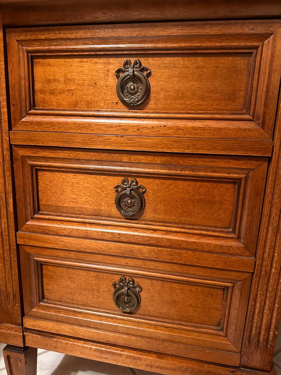 Vintage dresser bedside tables