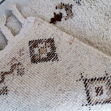 Moroccan vintage carpet Berber handmade 69cm x 137cm 1970s