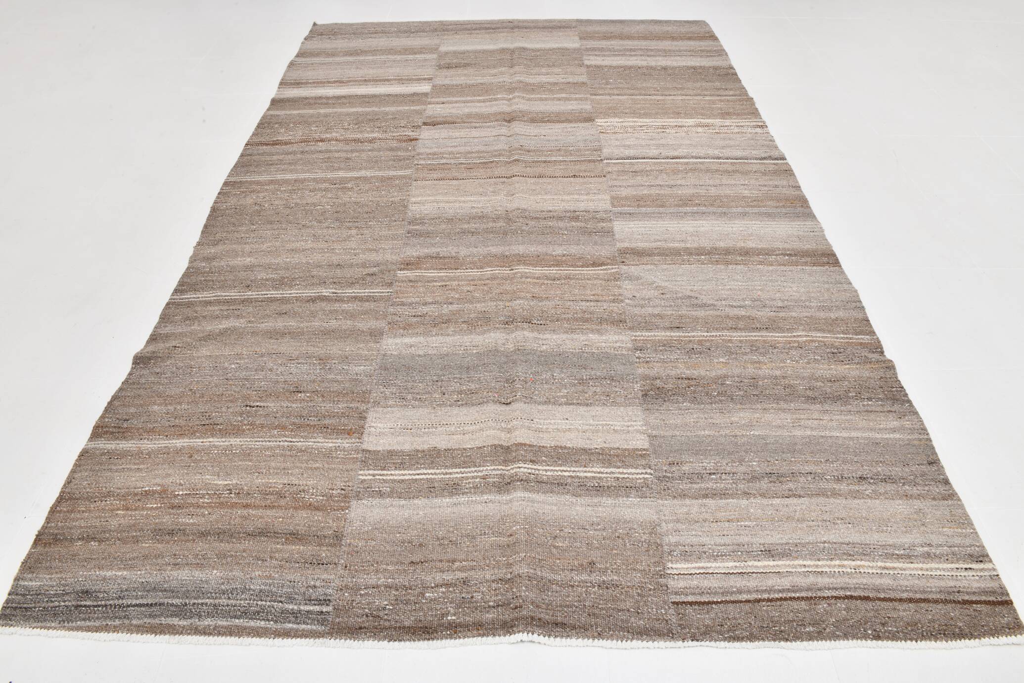 6x10 Brown and Beige Living Room Kilim Rug, 199x306Cm