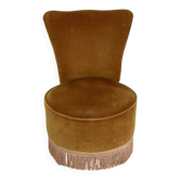 Fauteuil type crapaud ocre et franges