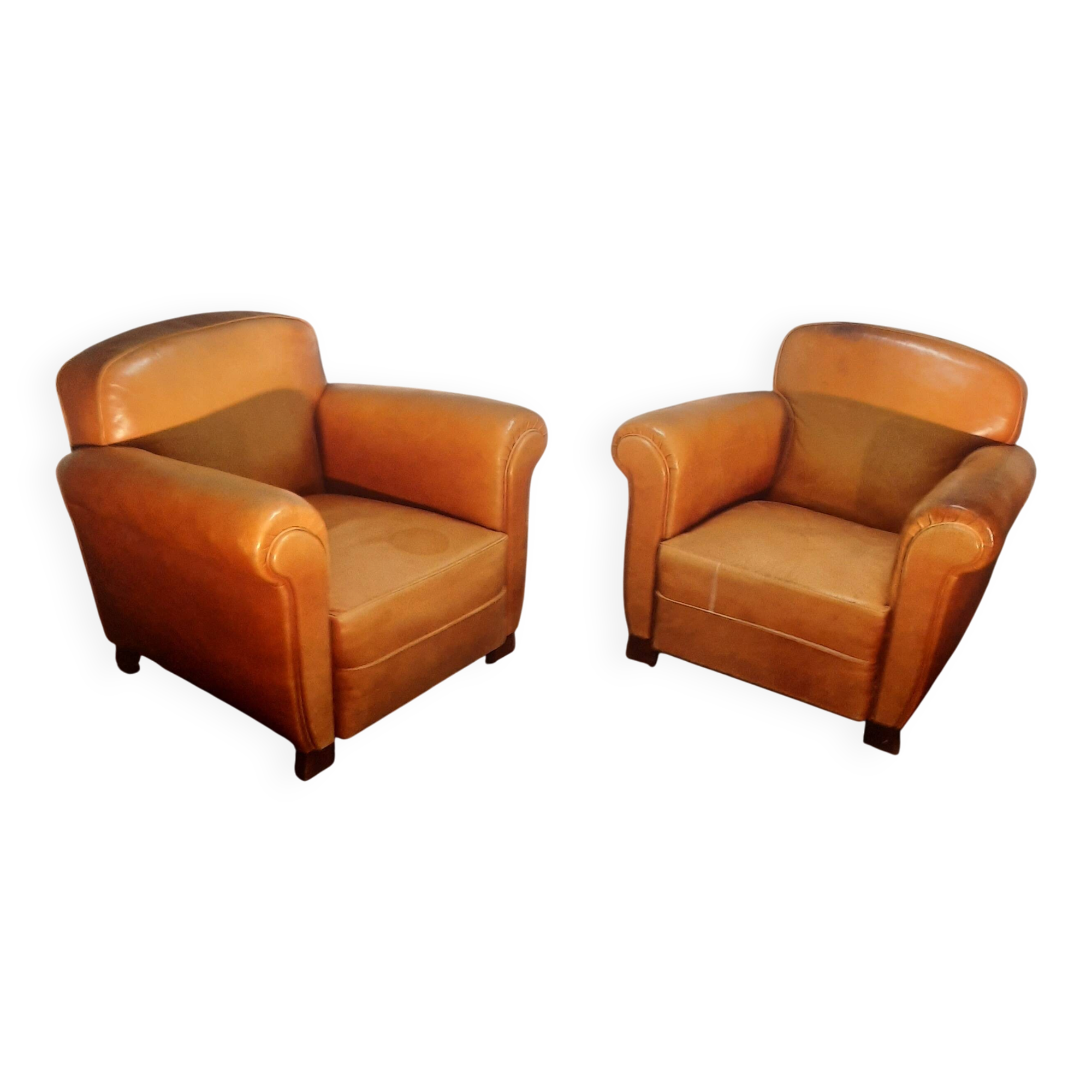 Pair of club shoes from the 1950s in tawny leather.