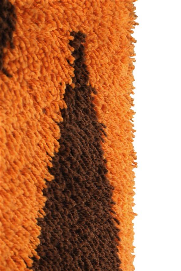 Big Danish mid-century wool tapestry / wall rug with drop motif / 1970s