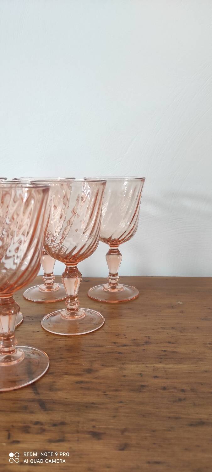 Rosaline Wine Glass Set