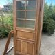 Armoire / vitrine  ancienne en bois massif