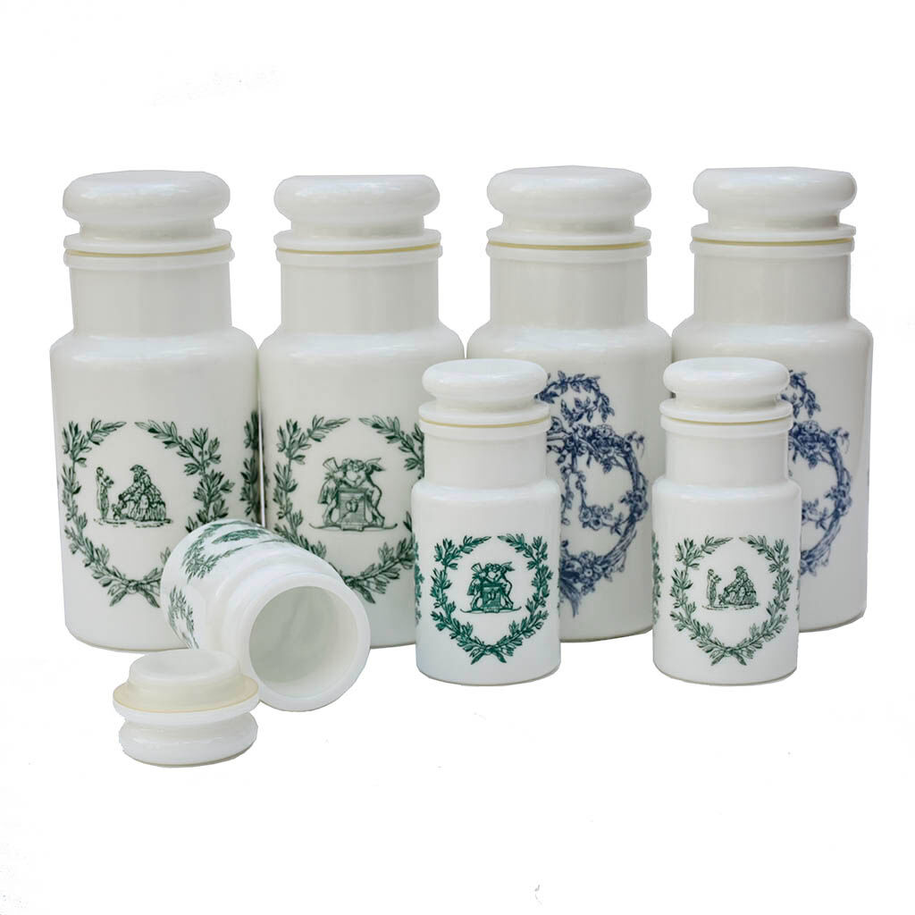 Lot 7 pots en verre d’opale blanc avec couvercle hermétique vintage