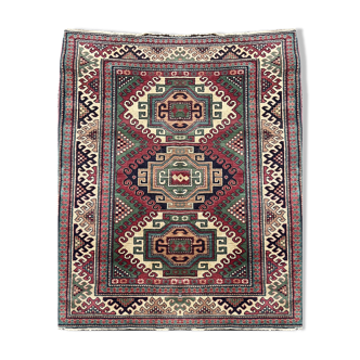 Tapis d'orient caucasien kazak arménien : 1.83 x 1.27 m