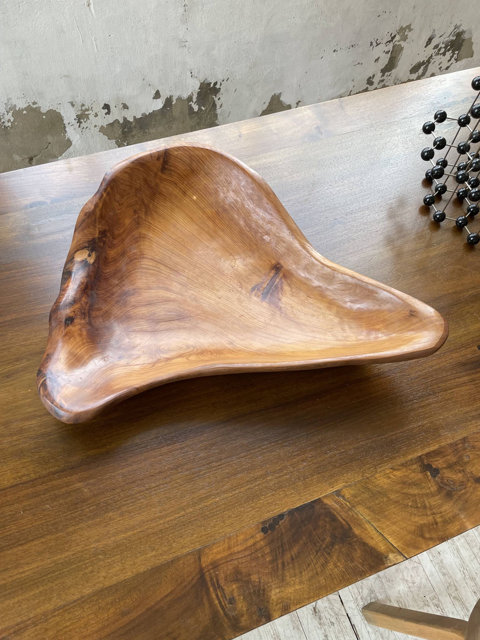 XL thuja root wooden dish
