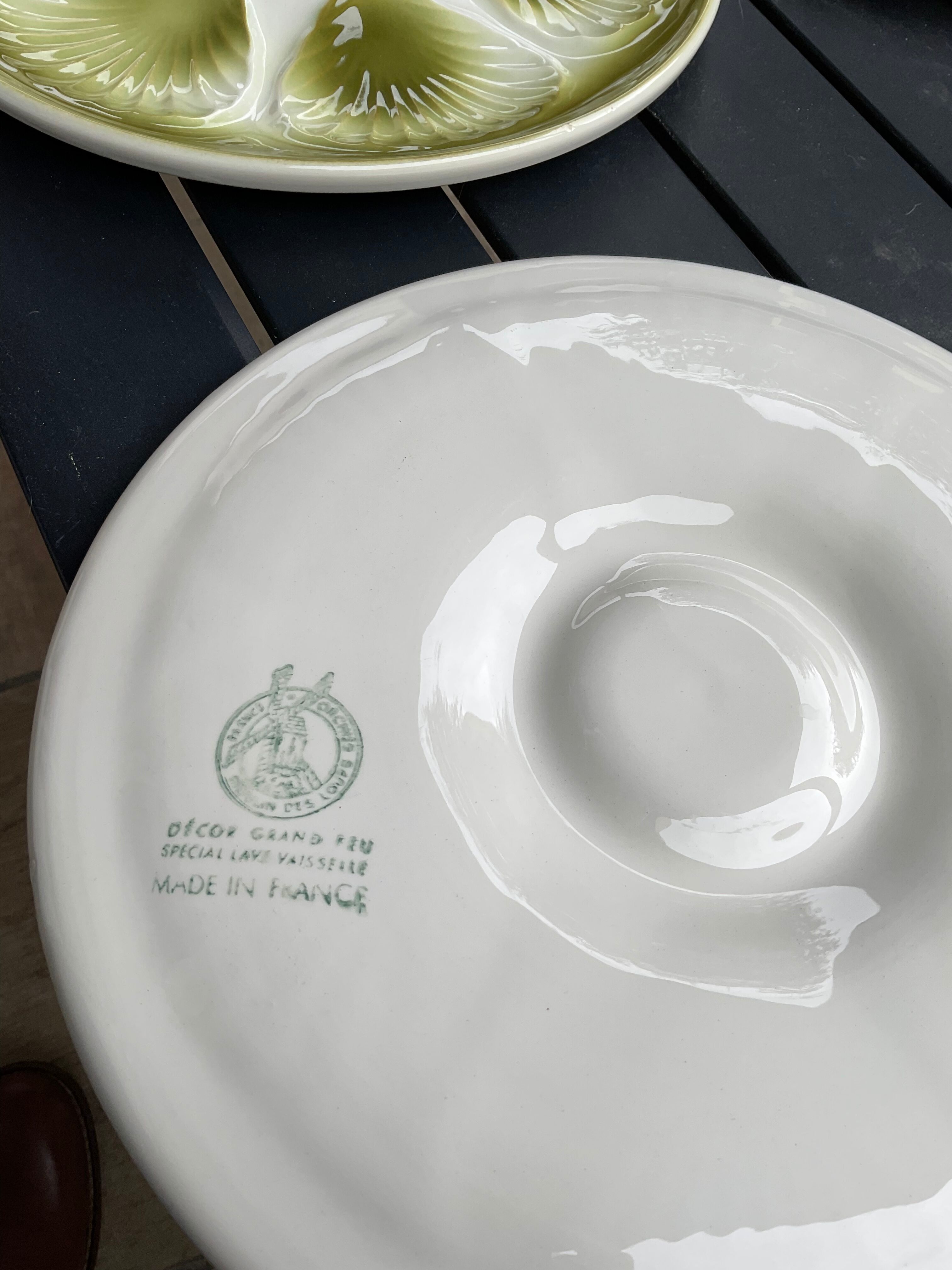 6 plates and dish in Ceramics, Moulin des loups