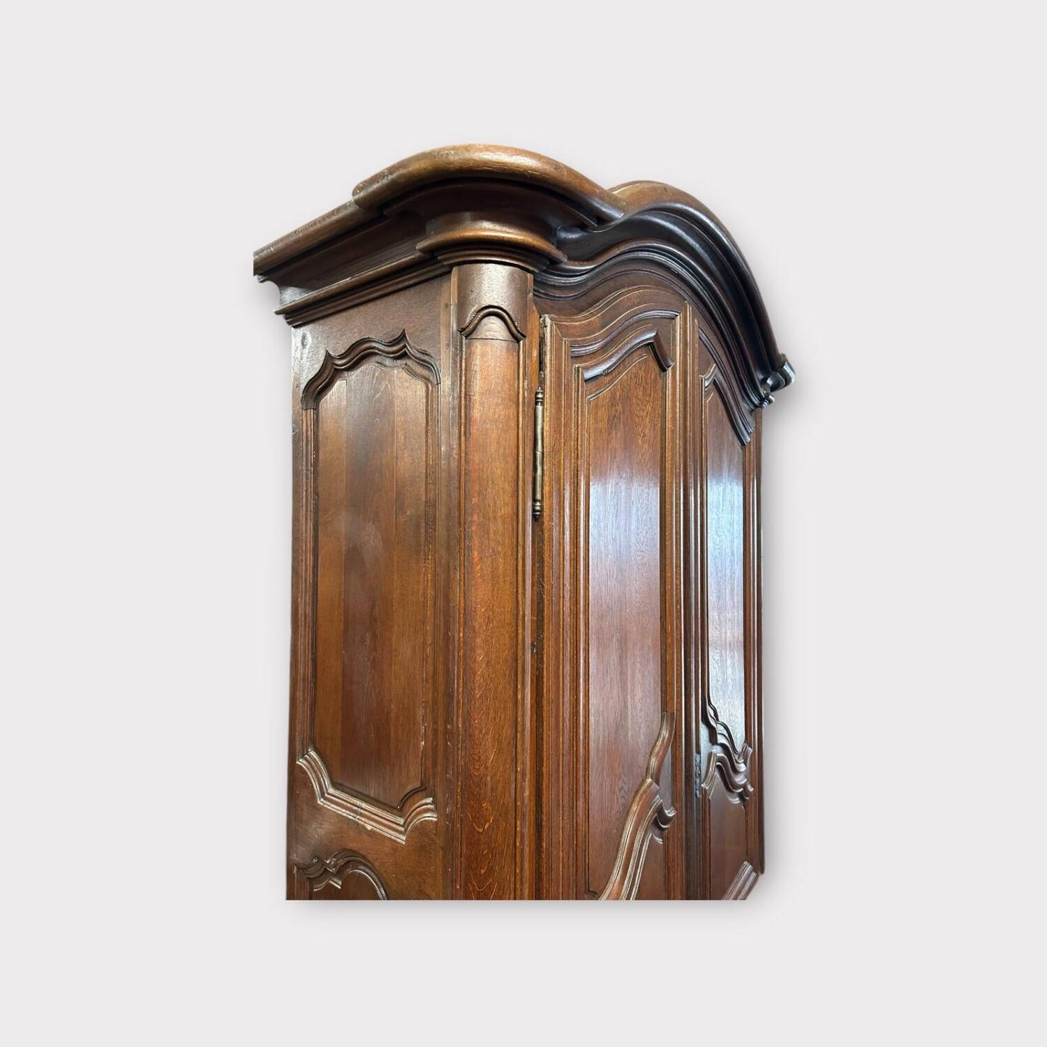 Two-body presentation buffet from the regency period in oak, 18th century parisian work