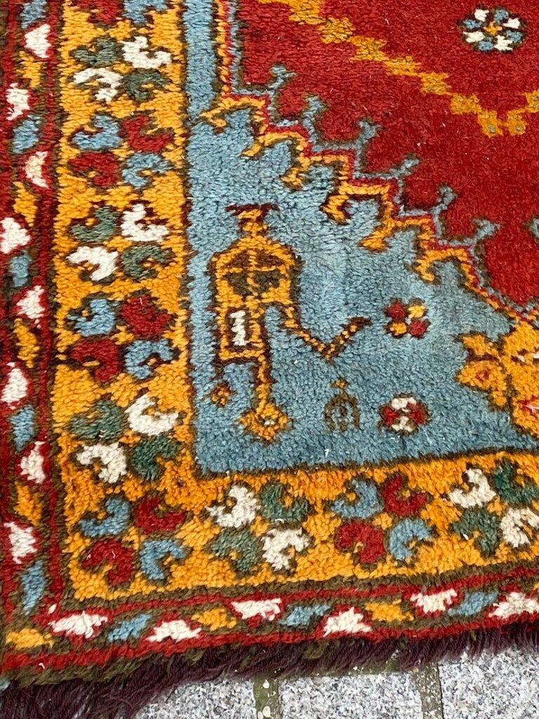 Mid-century Turkish Ushak carpet 144x82cm