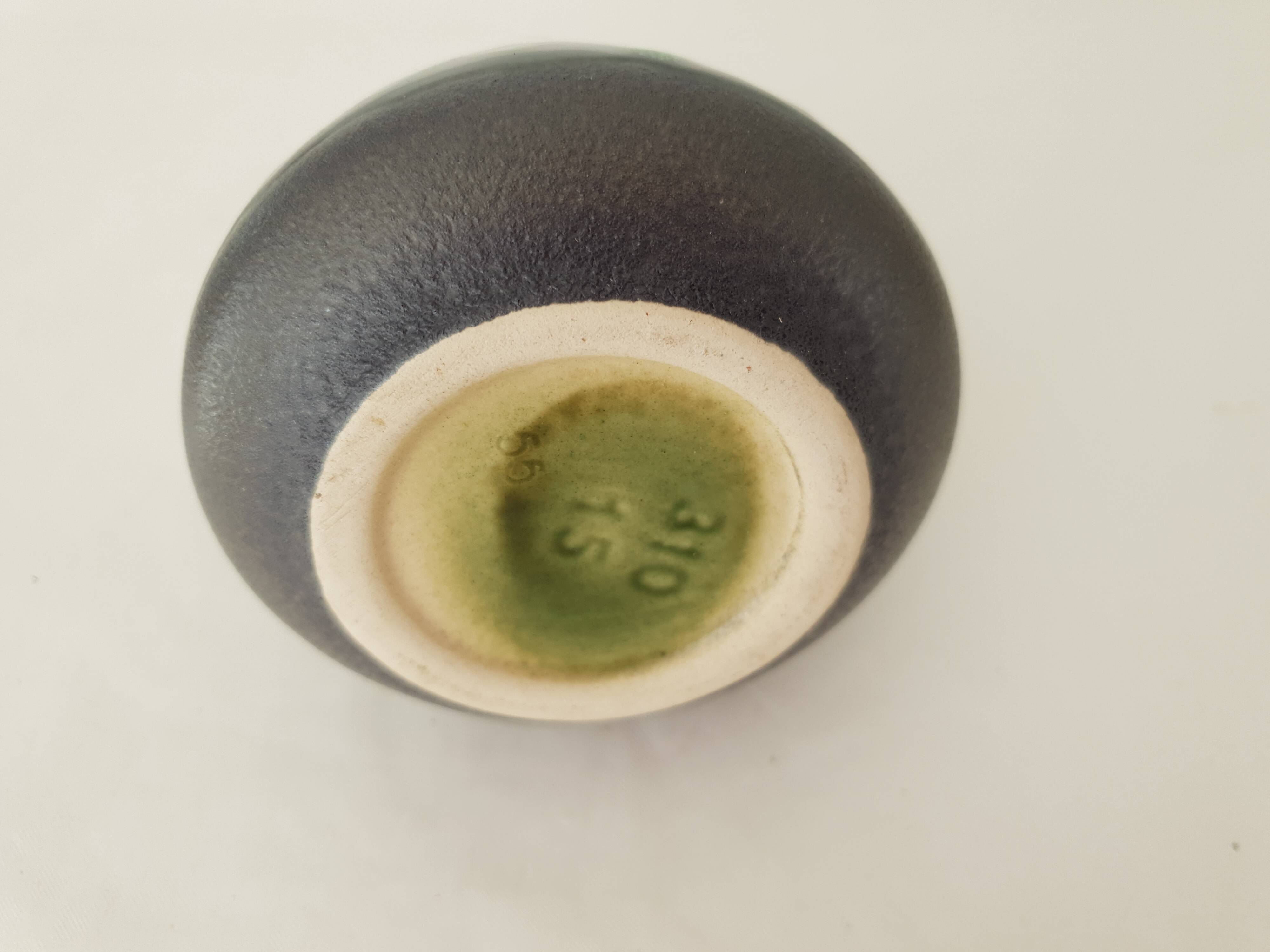 Ceramic vase decoration geometric shapes green / black