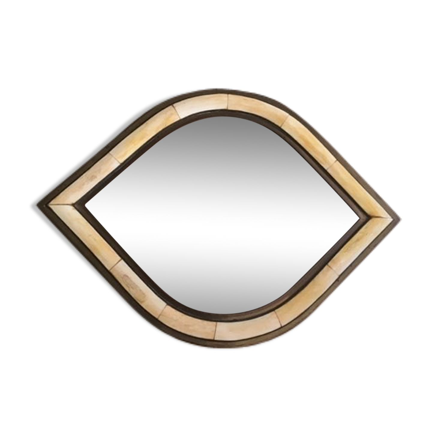 Brass mirror with original shape - 28x39cm