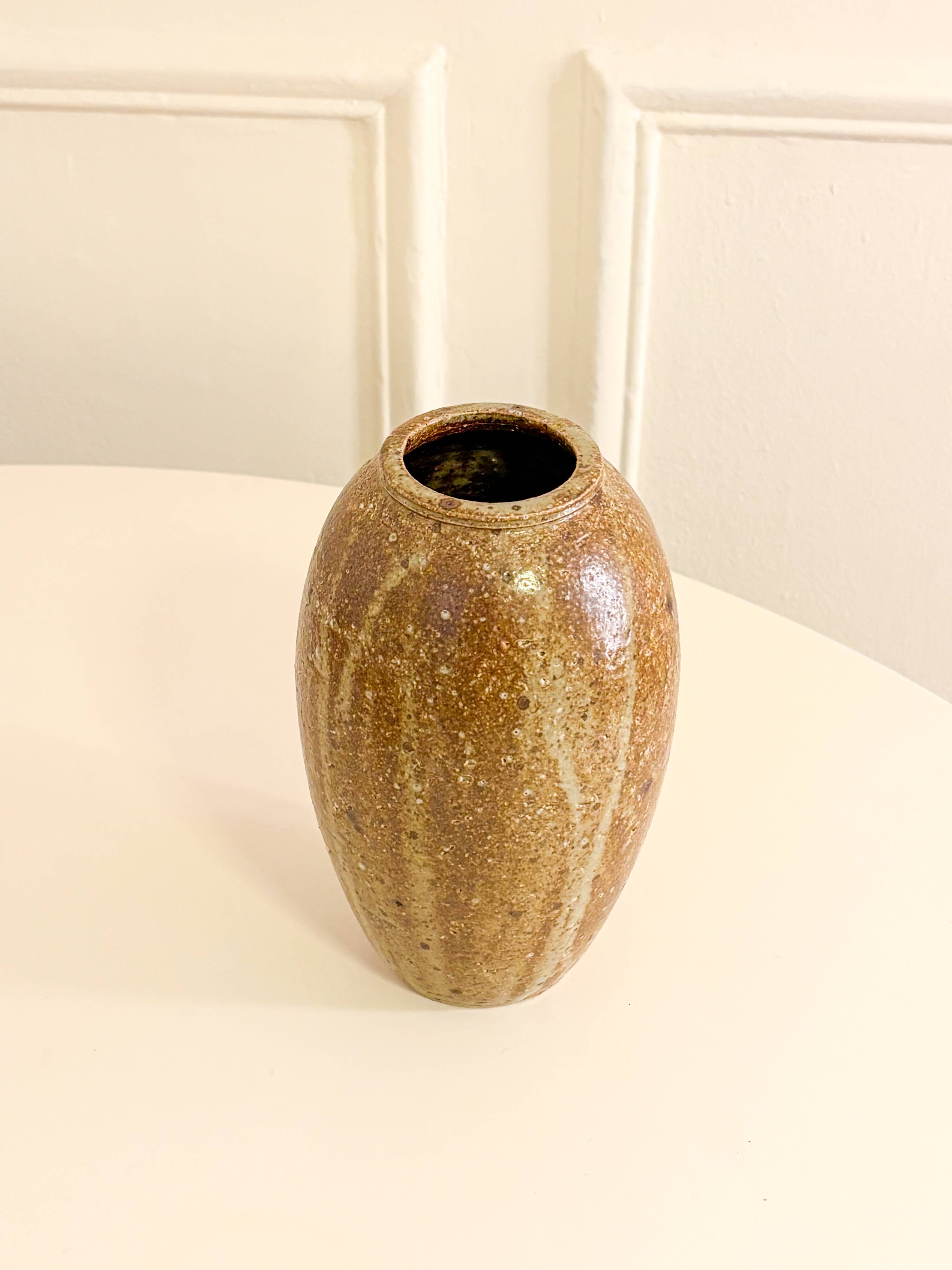 stoneware vase, signed, 1970 - 21 X 15 cm