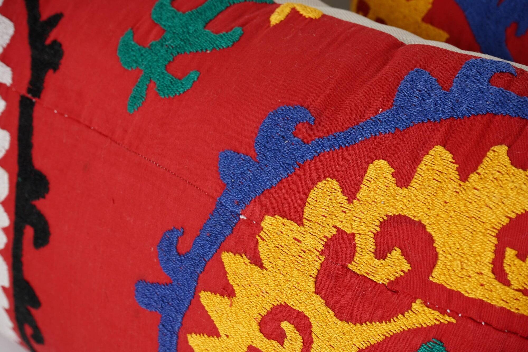 Set of 2 vintage embroidered cushion covers 41x61 cm