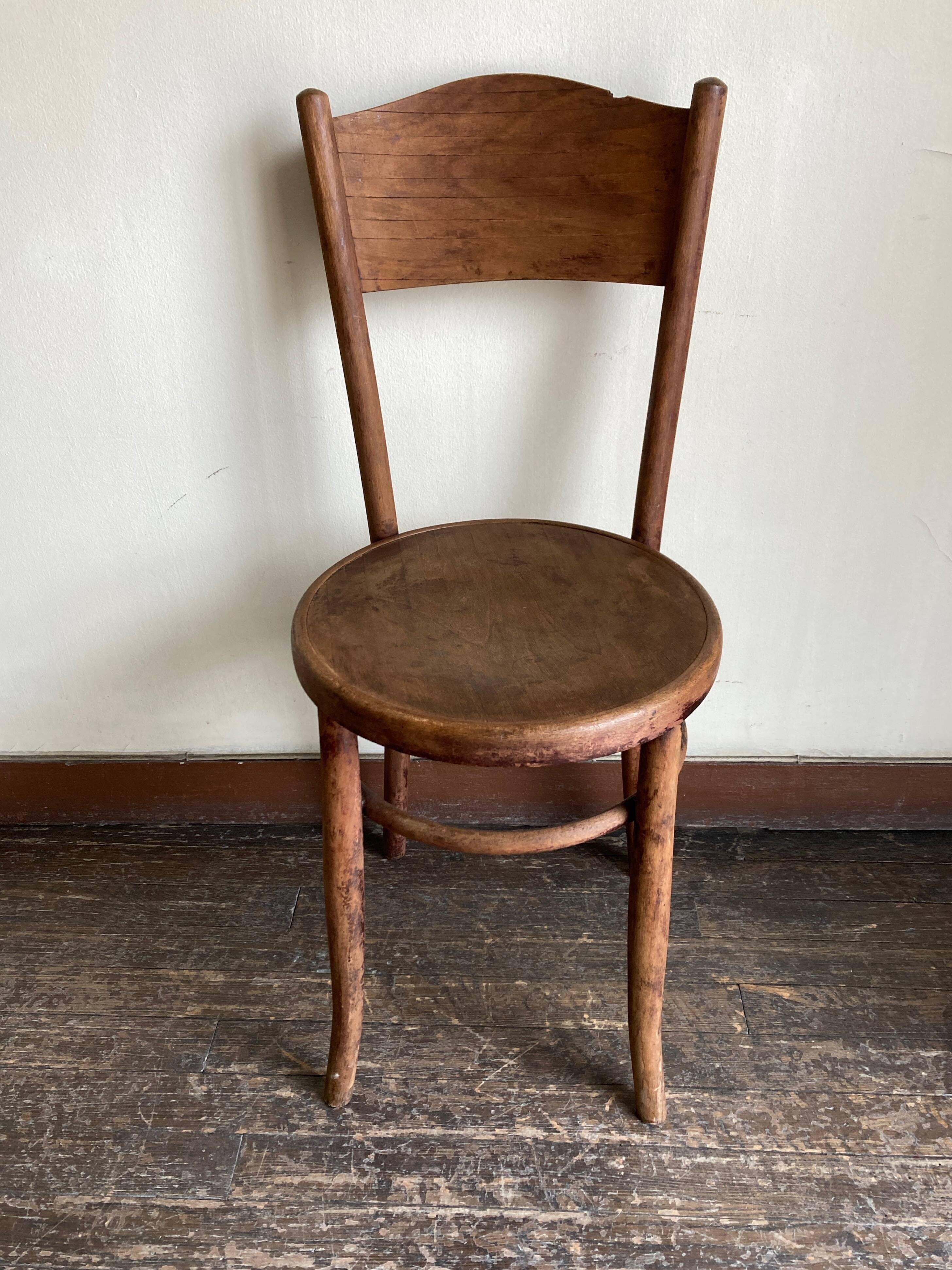 Set of 4 Fischel bistro chairs in bent wood gendarme hat 1920