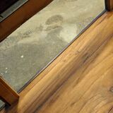 Vitrine ancienne sur pieds