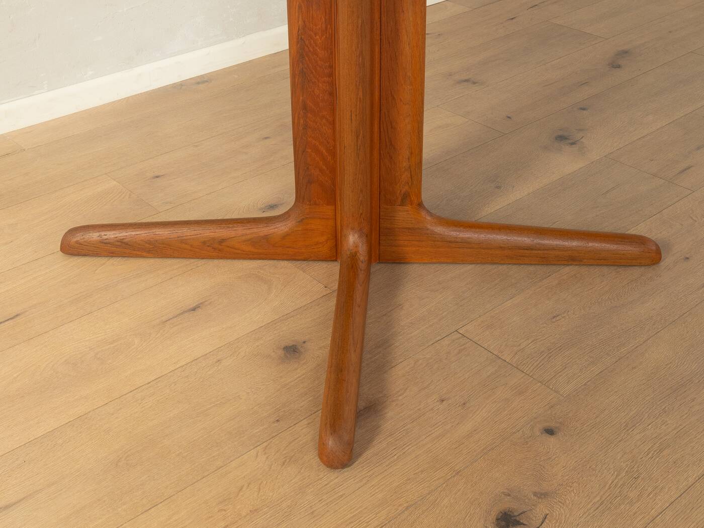 Elegant extendable dining table by CJ Rosengaarden, Denmark, 1960s, teak look