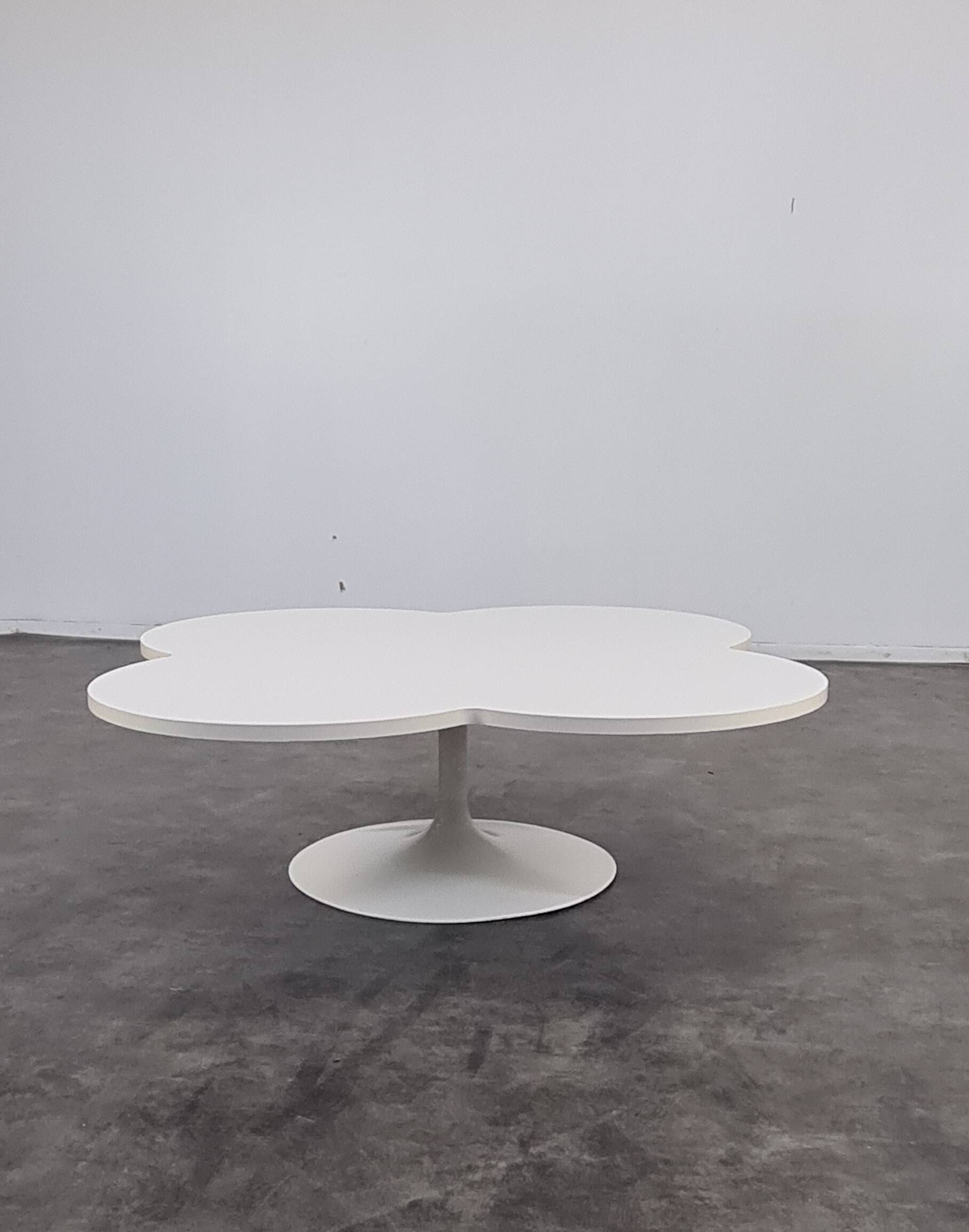 Table basse cloud de kho Liang Le pour Artifort