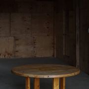 Round table in pine by Roland Wilhelmsson, mid-20th century.