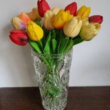 Vase decorated with daisy