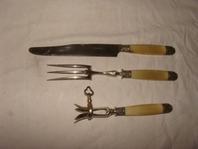 Carving service for leg of lamb from the early 20th century (art deco)