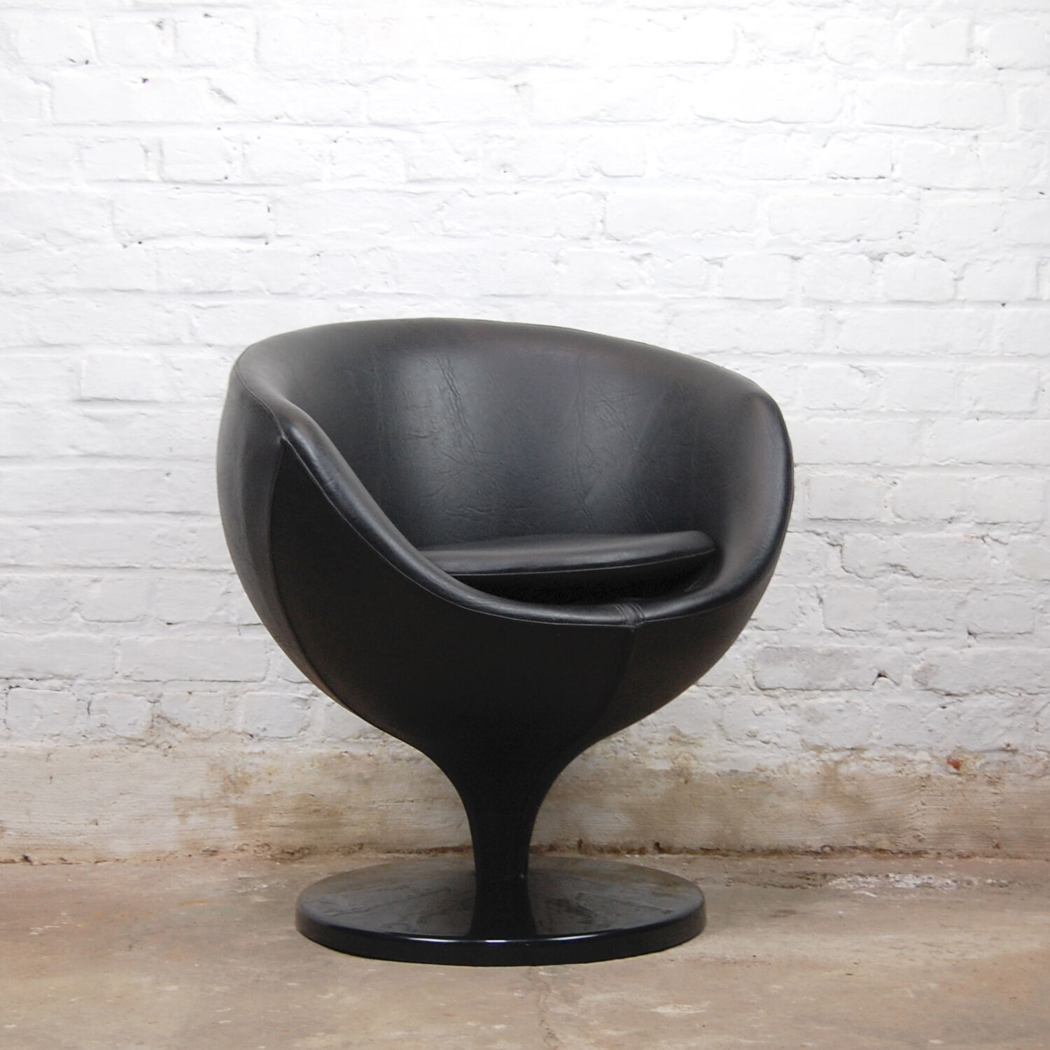 Vintage armchair Luna by Pierre Guariche for Meurop 1960s