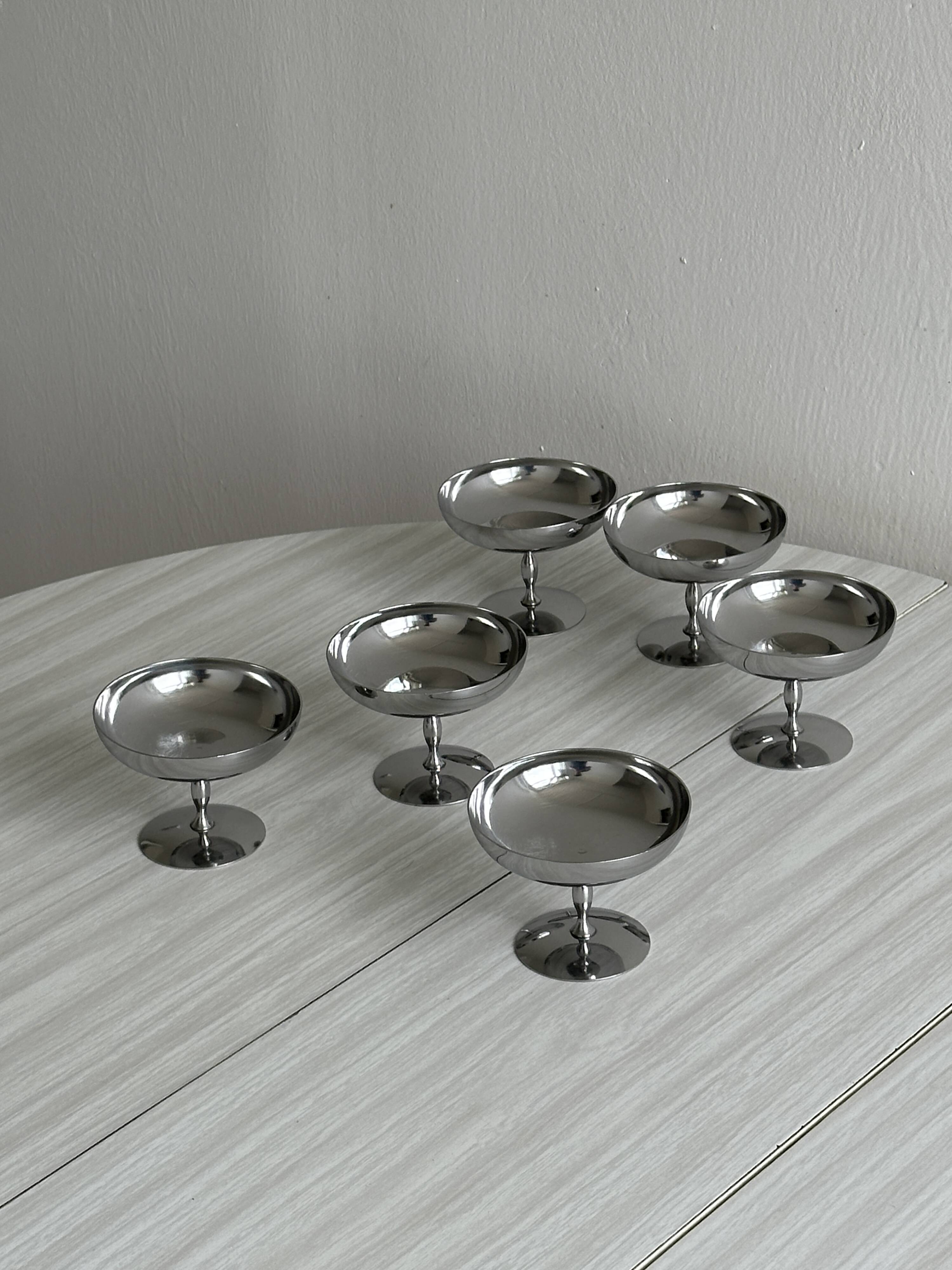 Set of 6 dessert bowls