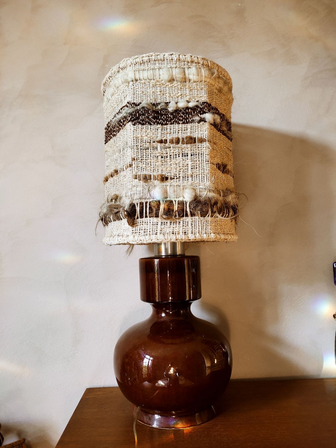 Ceramic lamp and its woven wool lampshade