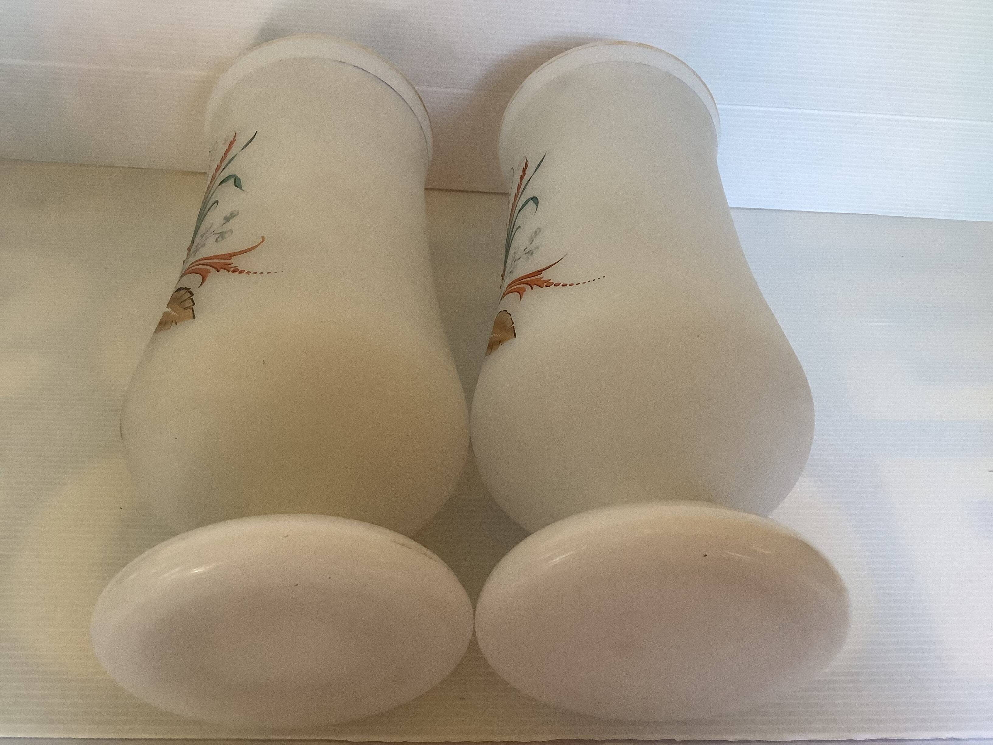 Pair of relief vases from the Napoléon III period