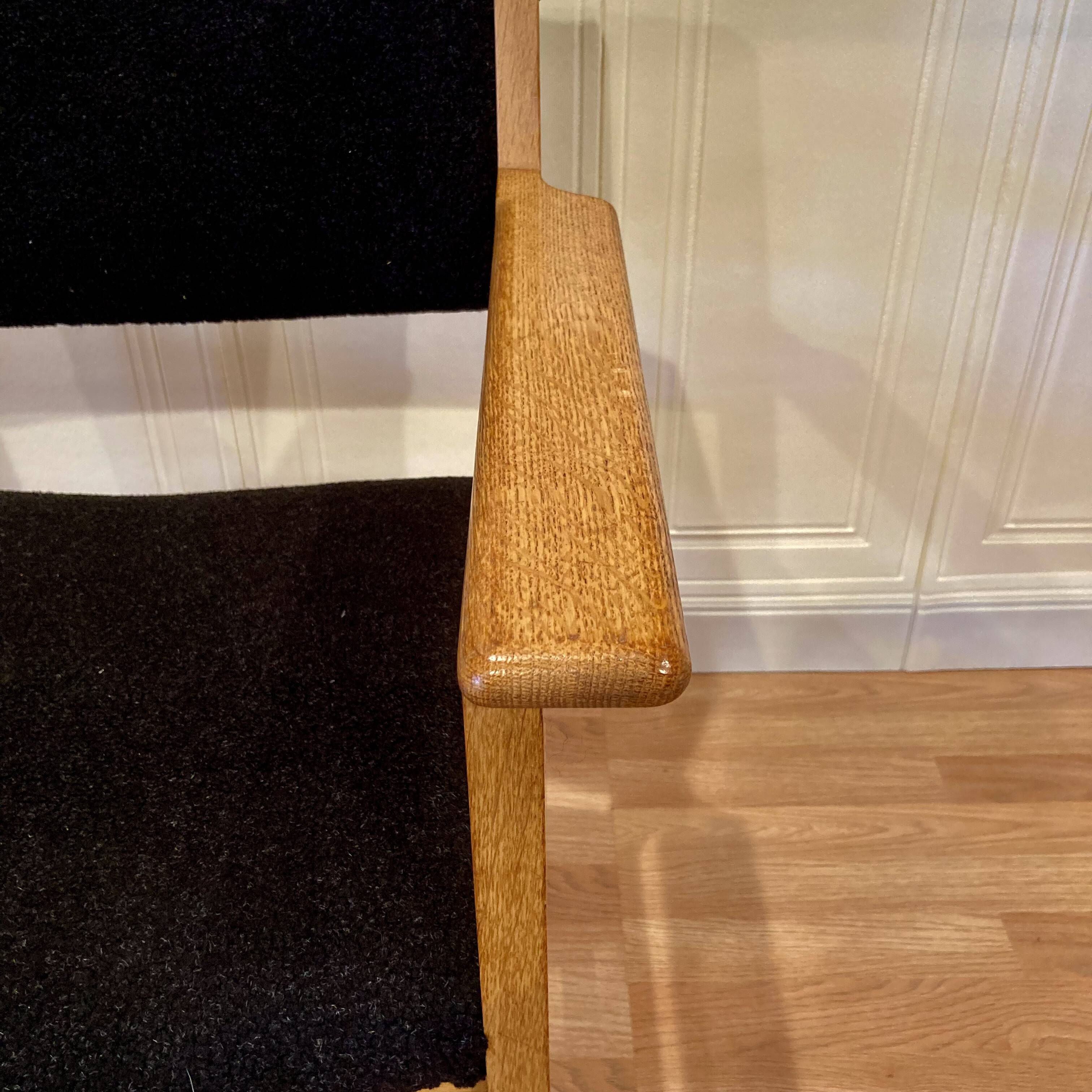 Set of 4 armchairs stamped Hans Wegner "Scandinavian design" 1960.