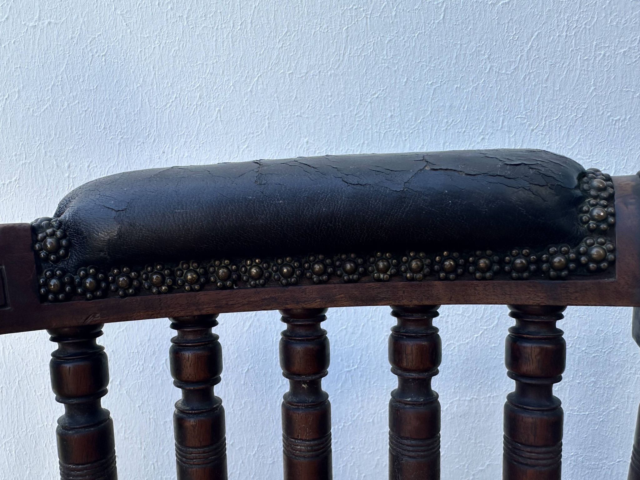 Napoleon III office chair in solid wood