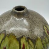 Vase in red and green flamed sandstone 30s