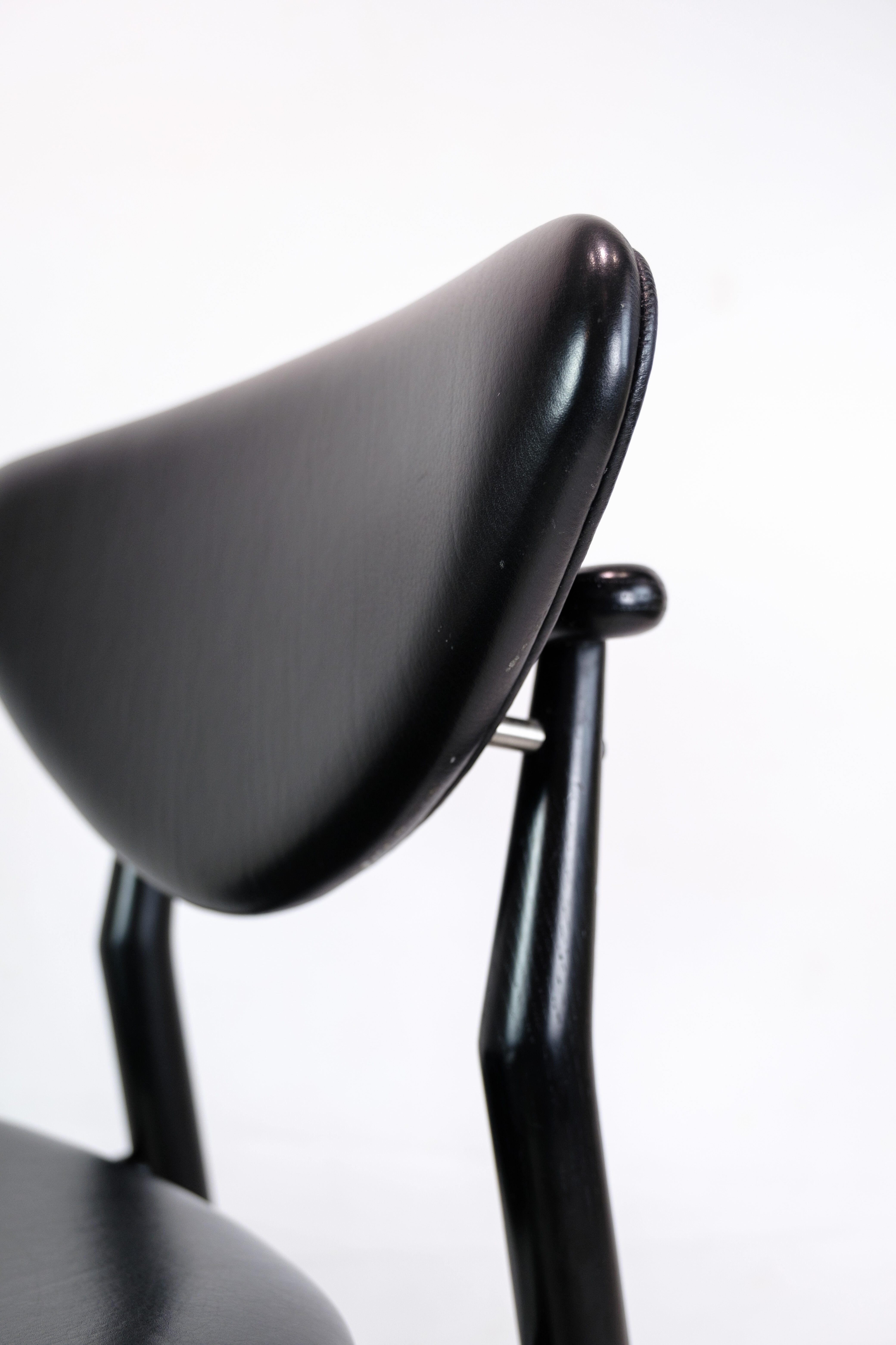 Chair, Finn Juhl, Black painted oak, House of Finn Juhl, model 108