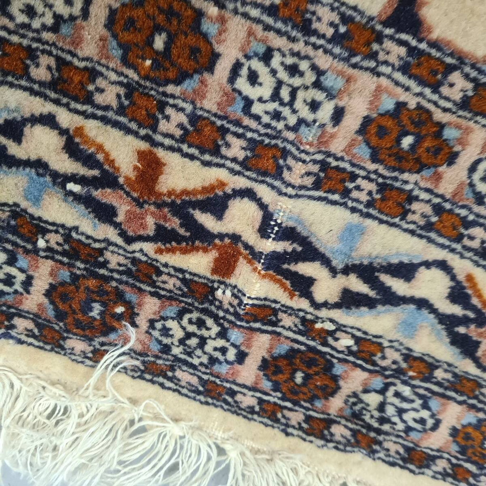 Tapis persan noué à la main vintage, années 1970.
