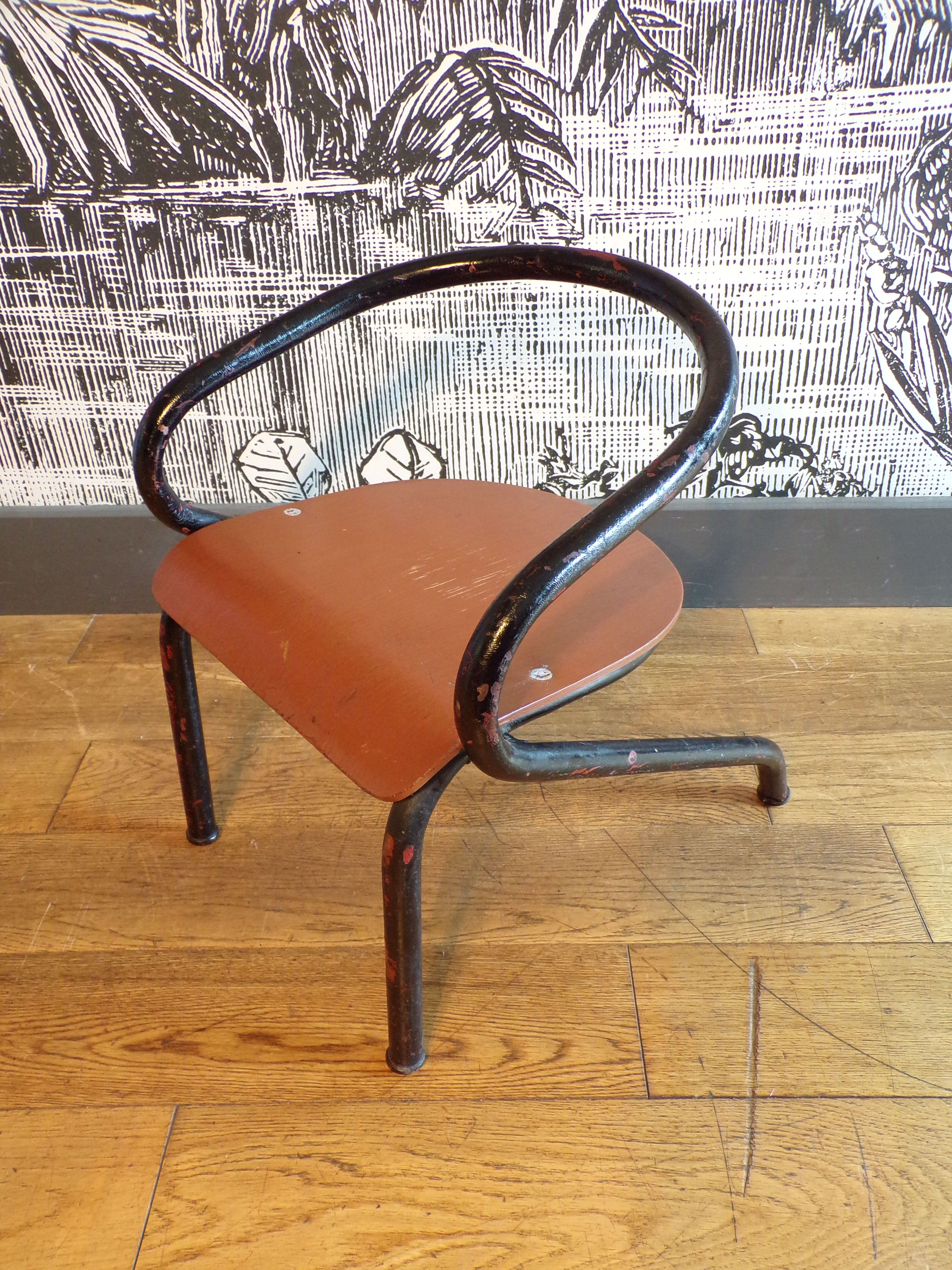 Vintage hitier chair