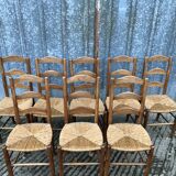 8 Chaises  anciennes vendéennes paillées en cerisier massif.