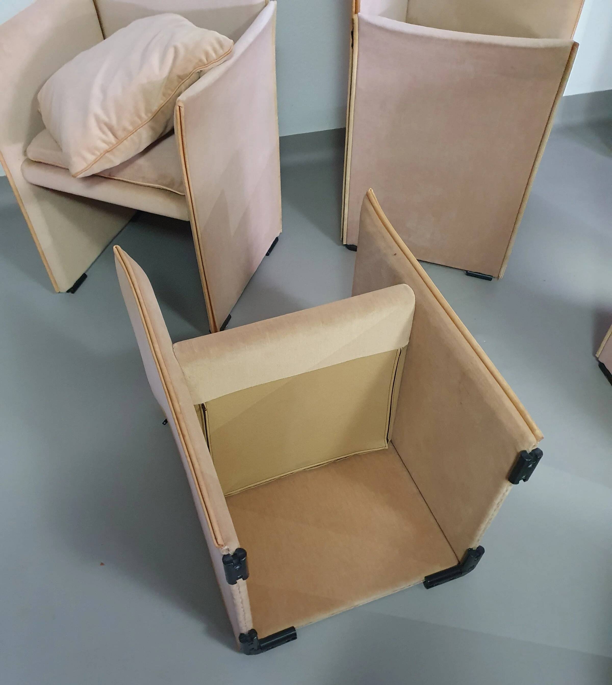 Set (6) by Mario Bellini 401 Break chairs for Cassina, 1990s