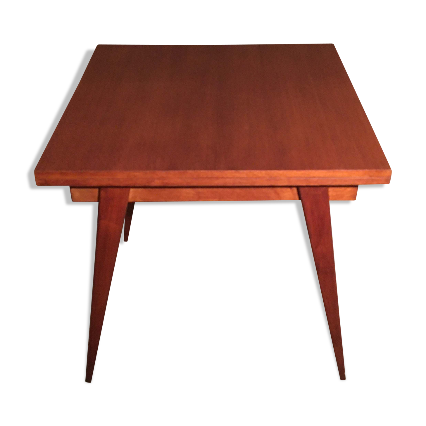 Folding table