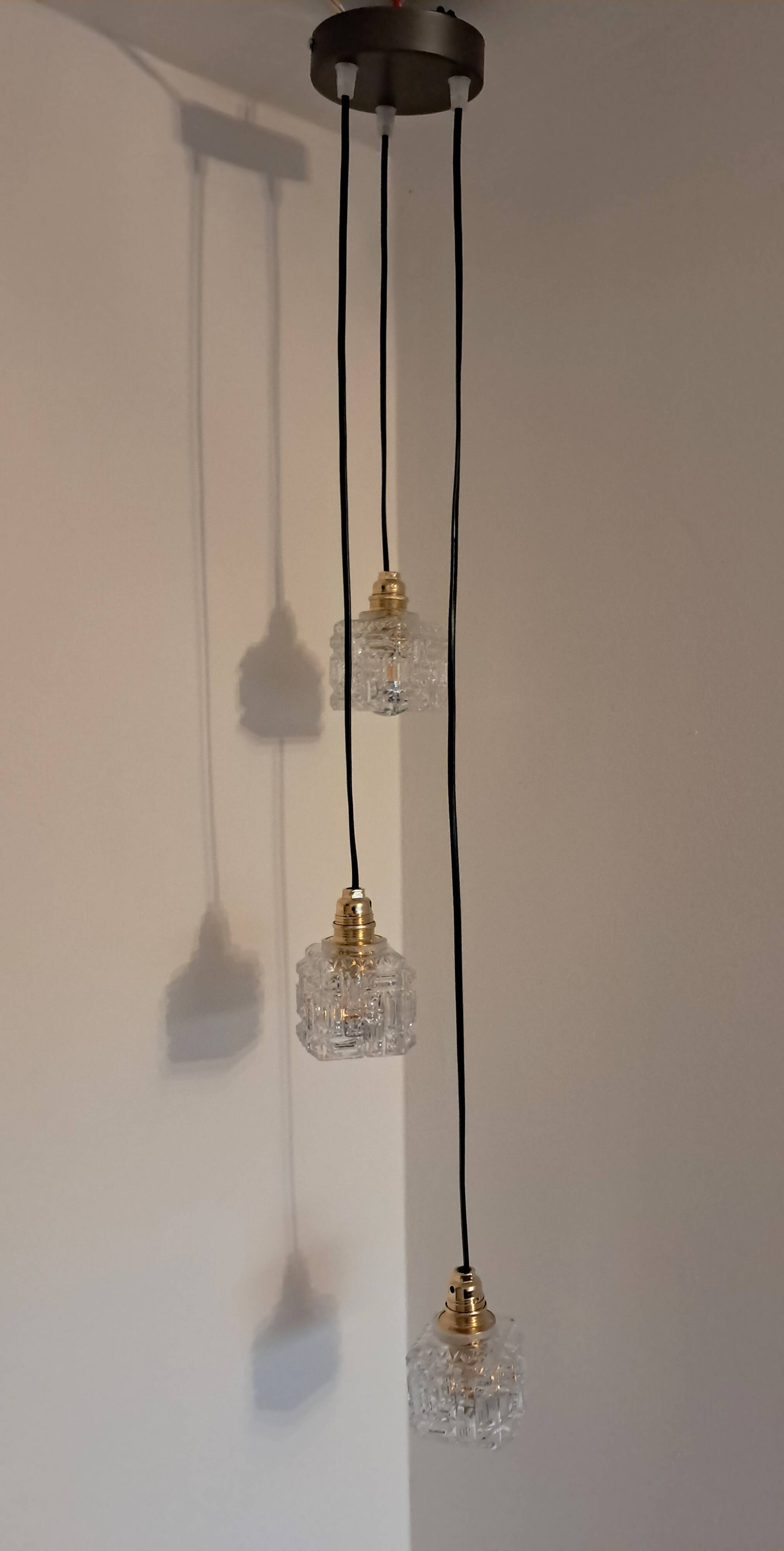 Vintage cascading pendant light
