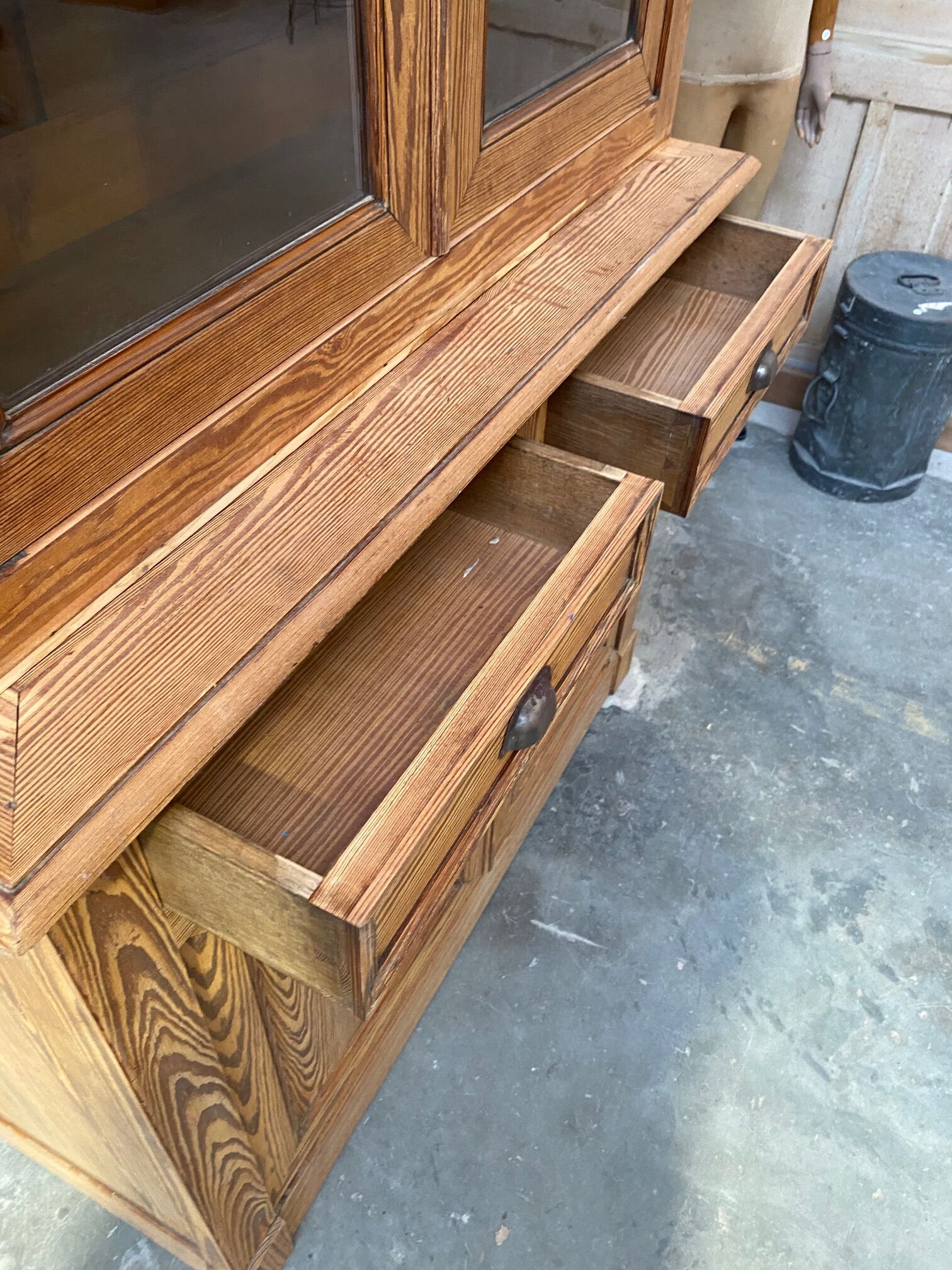 Early XXth century fir vessel