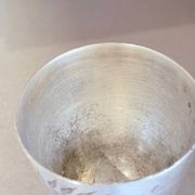 Gobelet en argent vintage gravé / Calice à vin décoratif