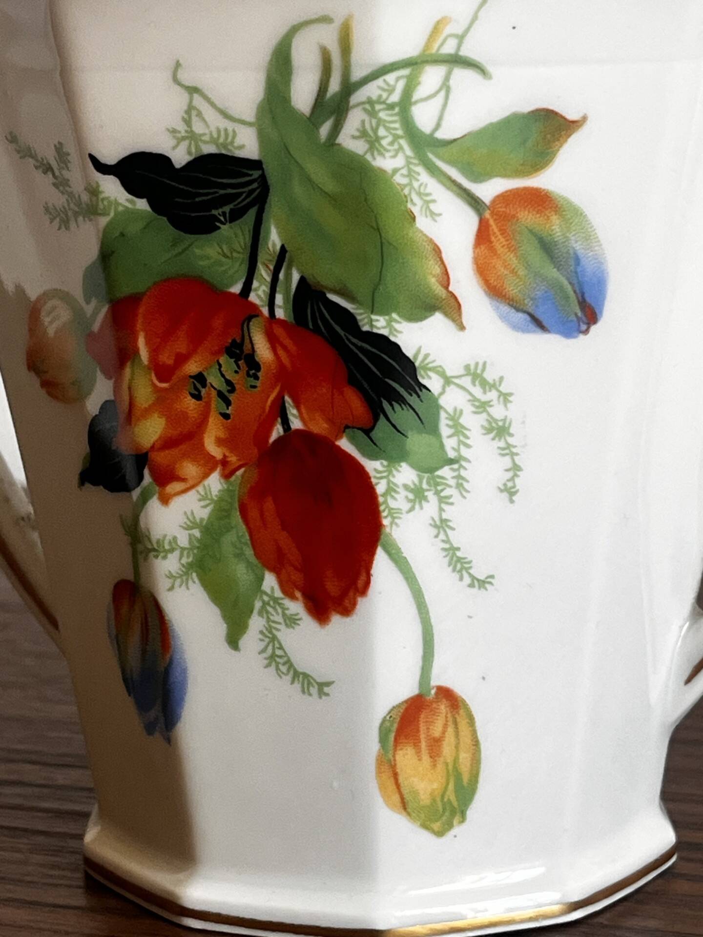 Sugar bowl / Sweet jar