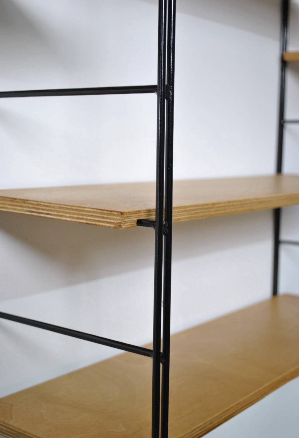 String type shelf 1970