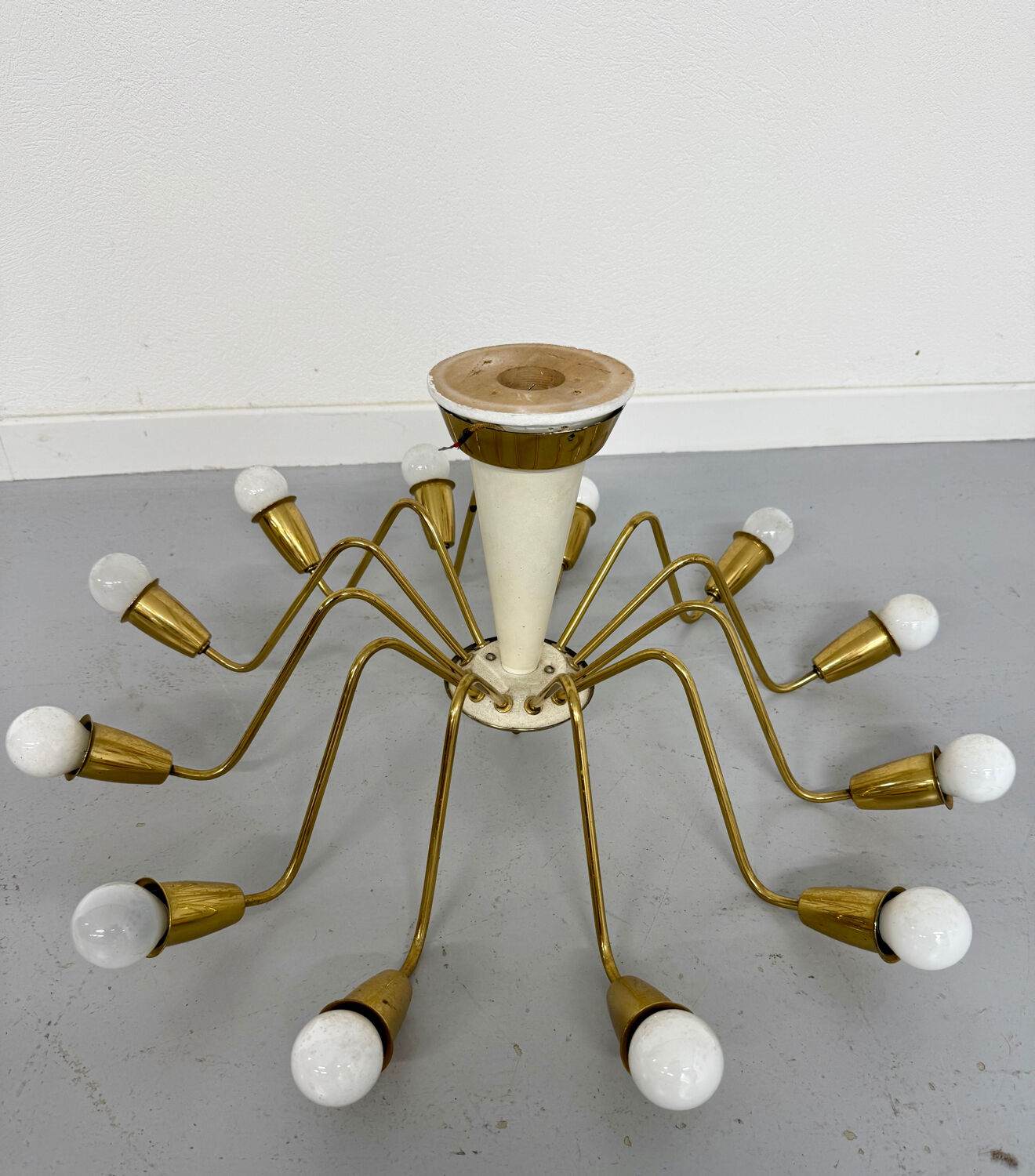 Antique 12-light Sputnik spider pendant lamp from the 60s