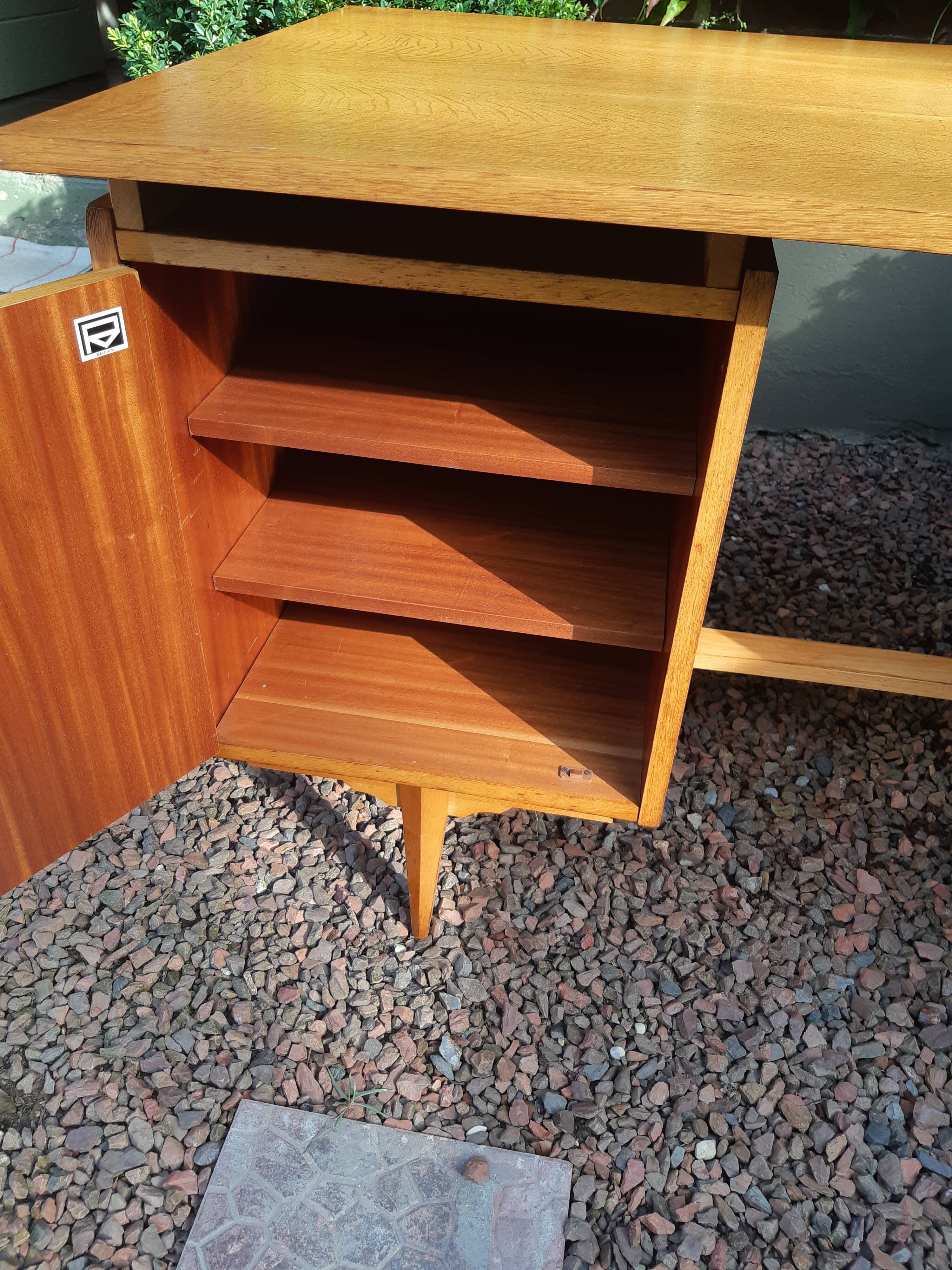 Bureau vintage