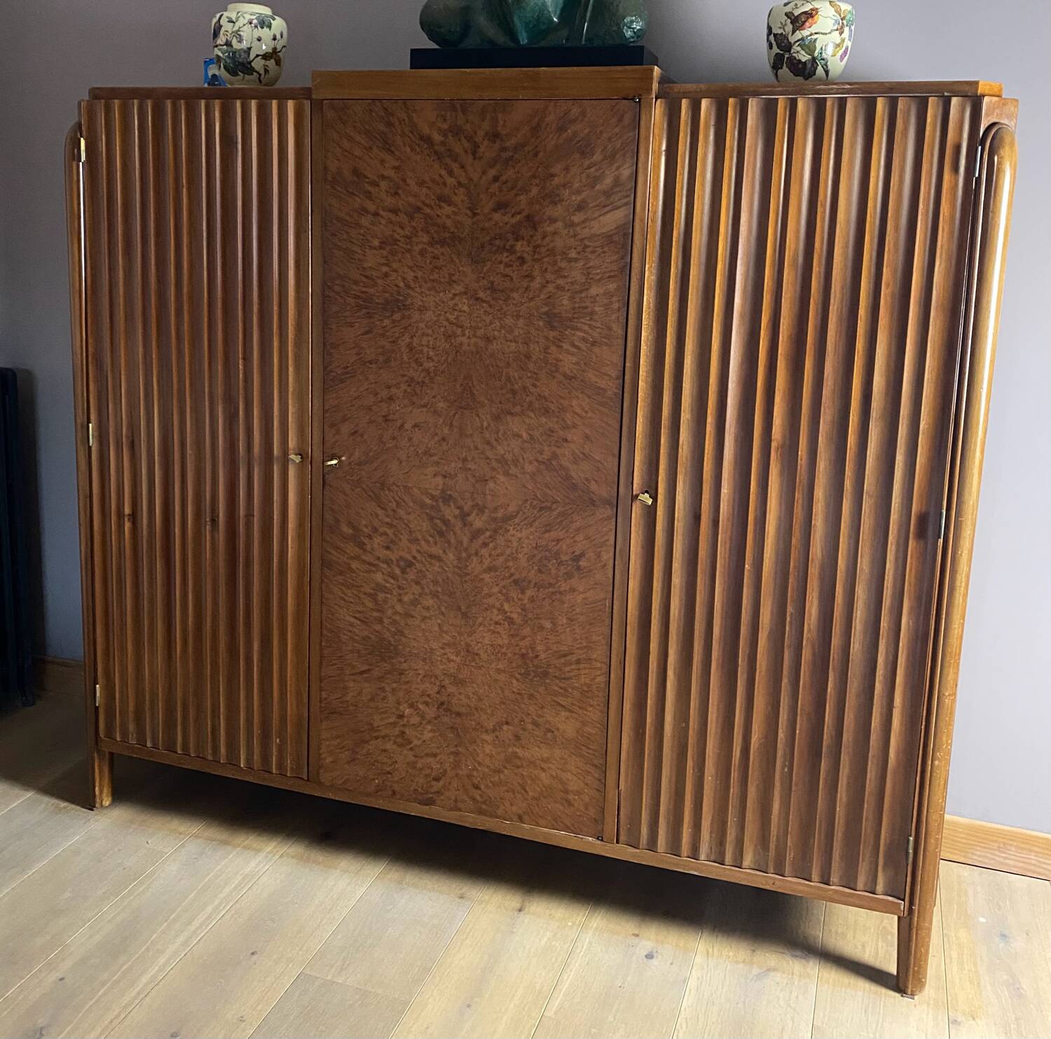 Art Deco 3-door wardrobe