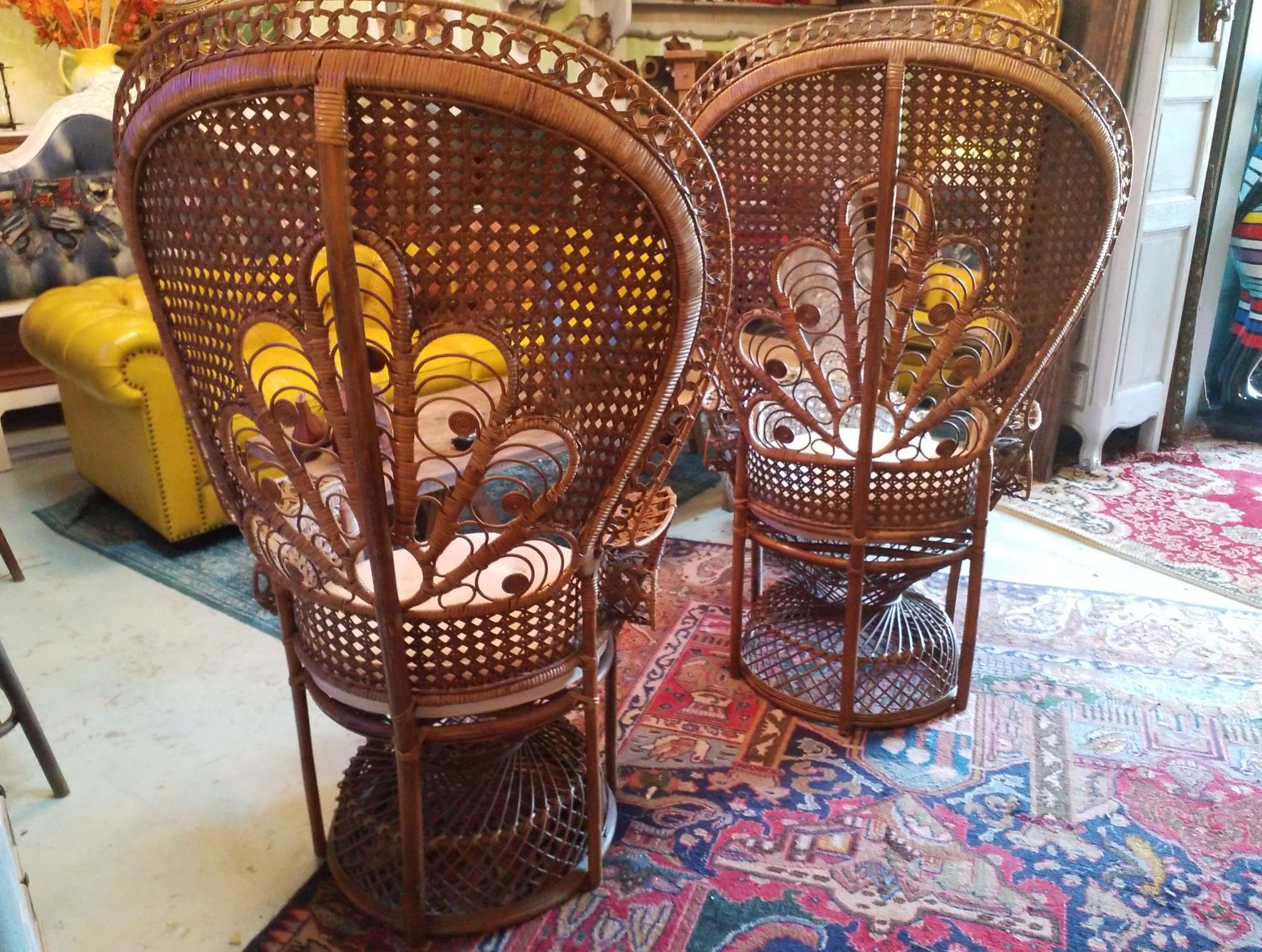 Pair of armchairs emmanuelle