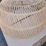 Bulky wicker pendant light