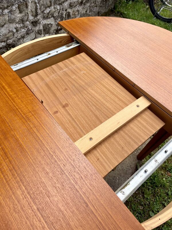 Table ronde papillon scandinave 1960